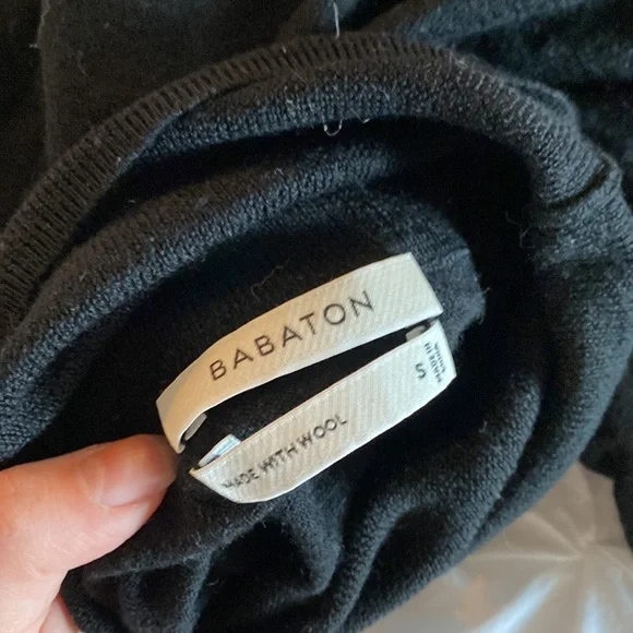 Babaton 100% wool turtleneck sweater - small - Picture 2 of 4